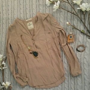 Timeout Brand Women's blouse NWOT